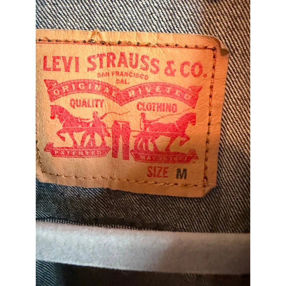 Levis Mens Trucker Denim Jacket Medium Wash Blue Jean Jacket Size M